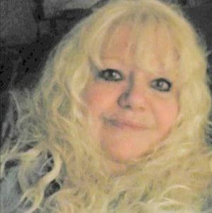 Meet your Posher, Lacy